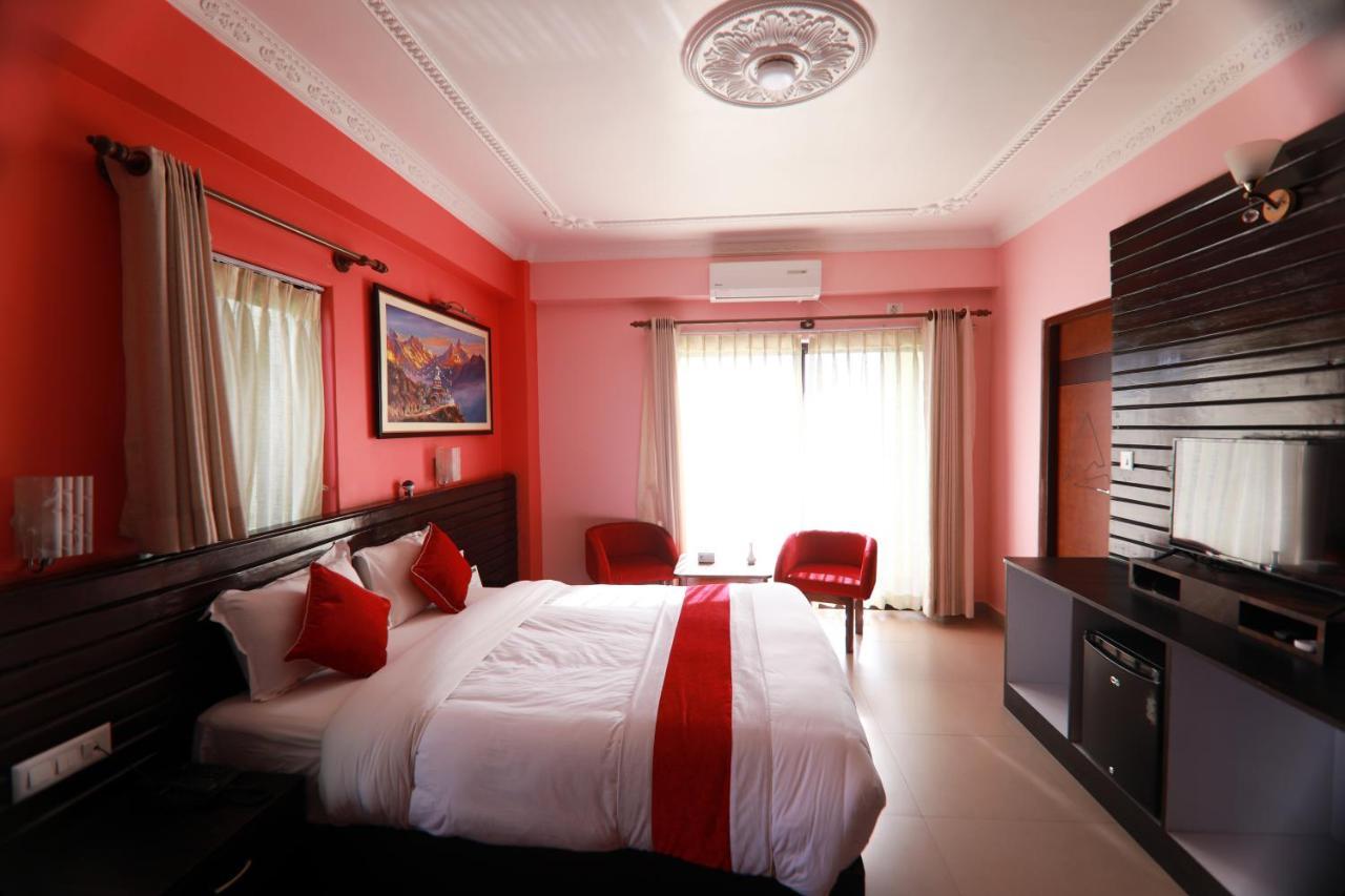 Hotel Task International Pokhara Exterior photo